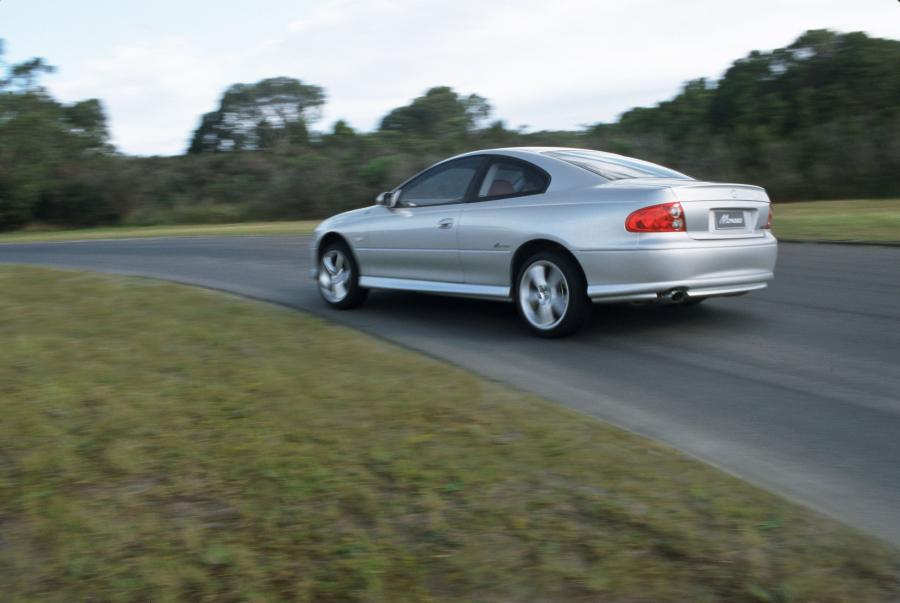  Holden Monaro (V2) 2001 года  (фото 3 из 16)